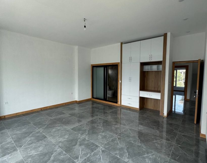 خرید ویلا استخردار با ویو بسیار زیبای کوه جنگل 360 متری سیاهرود | 260 متر