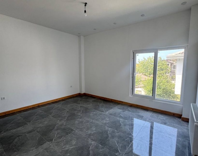 خرید ویلا استخردار با ویو بسیار زیبای کوه جنگل 360 متری سیاهرود | 260 متر