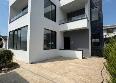 خرید ویلا استخردار با ویو بسیار زیبای کوه جنگل 360 متری سیاهرود | 260 متر