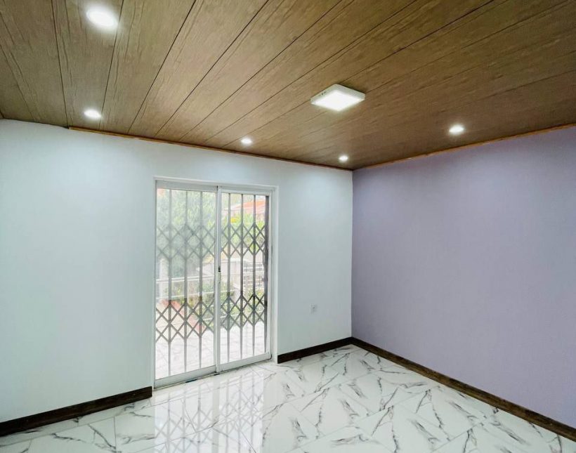 خرید ویلا نیم پیلوت مستقل و سند دار چمستان | ۲۵۰ متر