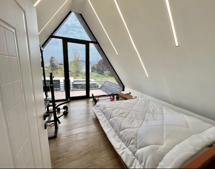 فروش کلبه سوئیسی استخر دار و مبله چمستان | ۳۲۰ متر