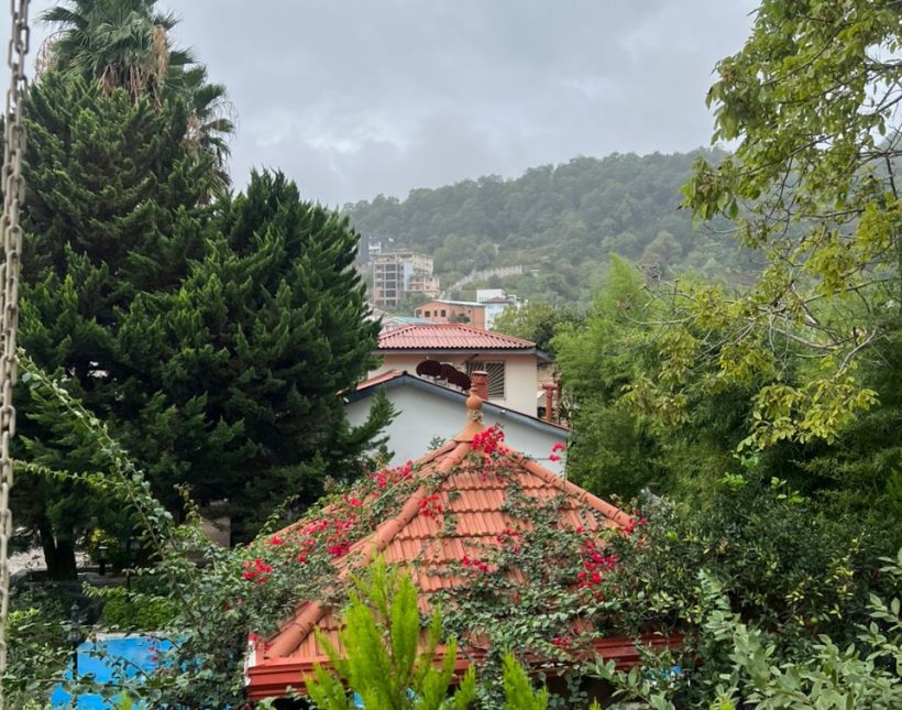 فروش ویلا دوبلکس مدرن فول‌فرنیش جنگلی سیسنگان نوشهر | ۲۳۲ متر