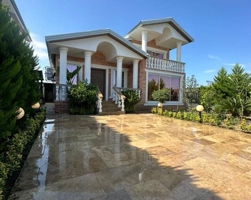 خرید ویلا ۳۰۰ متری شهرکی در جاده دریا چمستان | ۳۰۰ متر