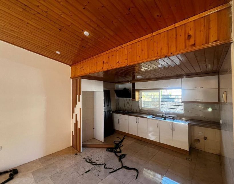 فروش ویلا باغچه ۳۰۰ متری سند دار و مستقل نور | ۳۰۰ متر