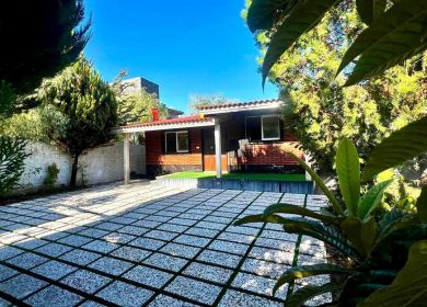 فروش ویلا باغچه ۳۰۰ متری سند دار و مستقل نور | ۳۰۰ متر