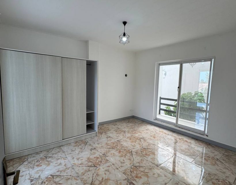 خرید ویلا دوبلکس سه خواب سند تک برگ 220 متری الیمالات نور | 220 متر