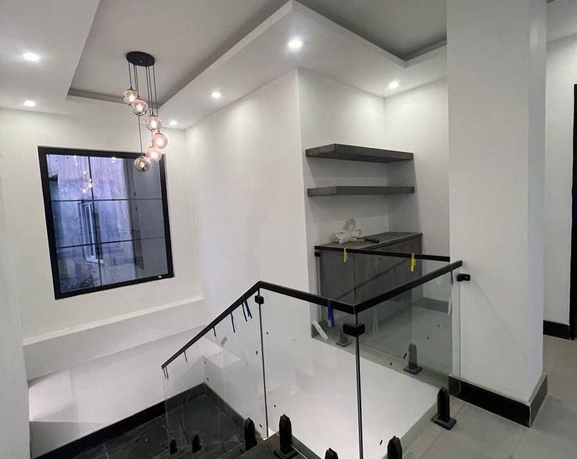 خرید ویلا دوبلکس استخردار و سند تک برگ چمستان | ۳۰۰ متر