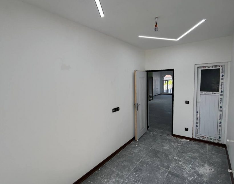 فروش ویلا فلت با ویو فوق‌العاده 170 متری در منطقه برند نعمت آباد | 170 متر