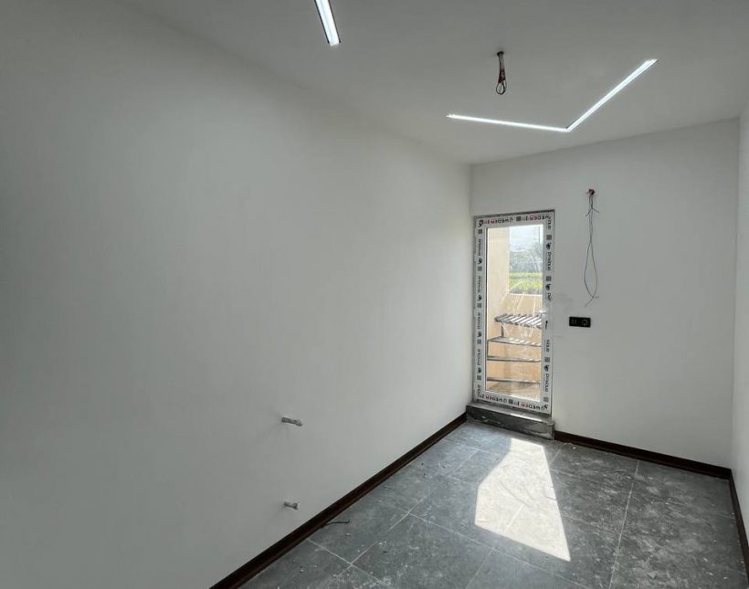 فروش ویلا فلت با ویو فوق‌العاده 170 متری در منطقه برند نعمت آباد | 170 متر