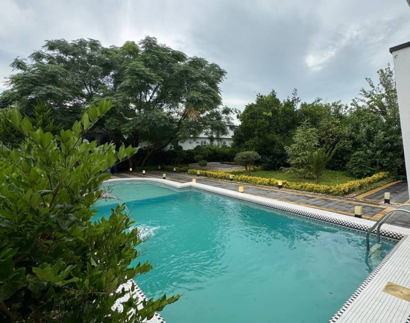 خرید ویلا فلت نما مدرن استخر دار 700 متری دشت نور | 700 متر