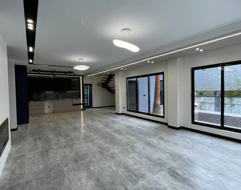 خرید ویلا نما مدرن 320 متری استخردار منطقه برند نعمت آباد | 320 متر