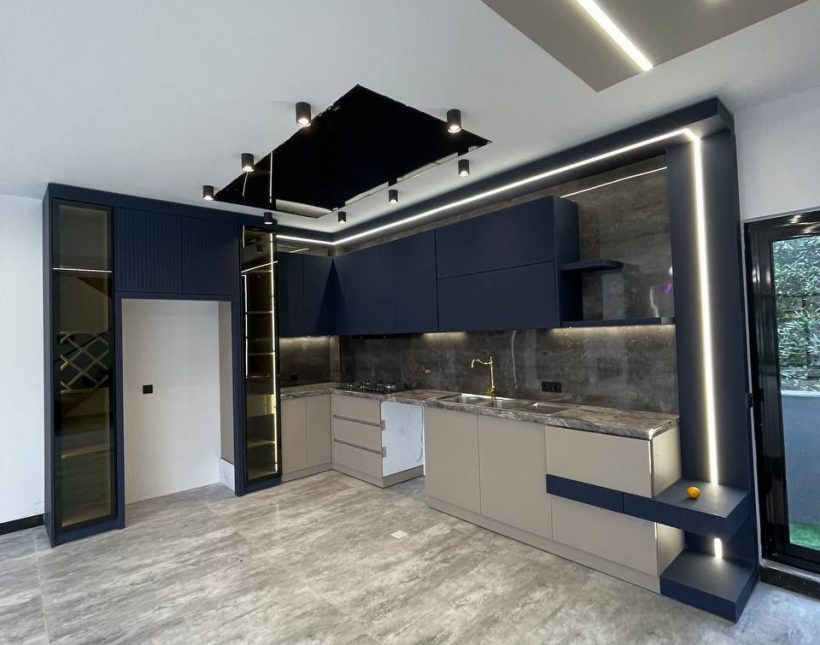 خرید ویلا نما مدرن 320 متری استخردار منطقه برند نعمت آباد | 320 متر