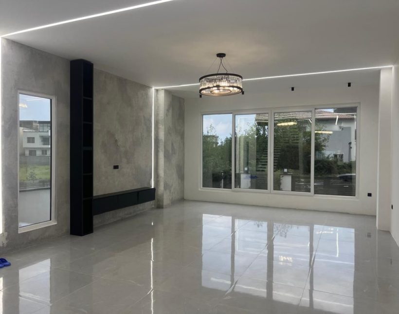 فروش ویلا دوبلکس مدرن در سیسنگان نوشهر شهرک برند با امنیت بالا | 300 متر