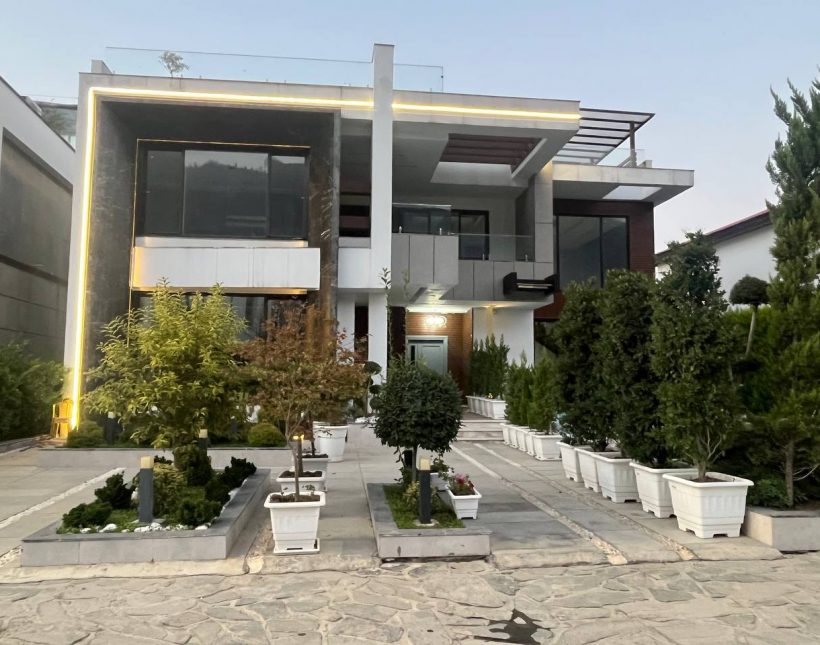 فروش ویلا دوبلکس لوکس در نخ شمال نوشهر ۴ خواب مستر | 600 متر