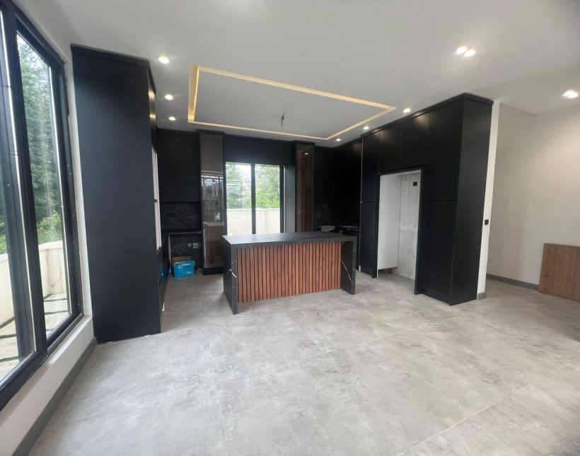 فروش ویلا دوبلکس لوکس با ویوی ابدی دریا و جنگل در چلک نوشهر | 300 متر