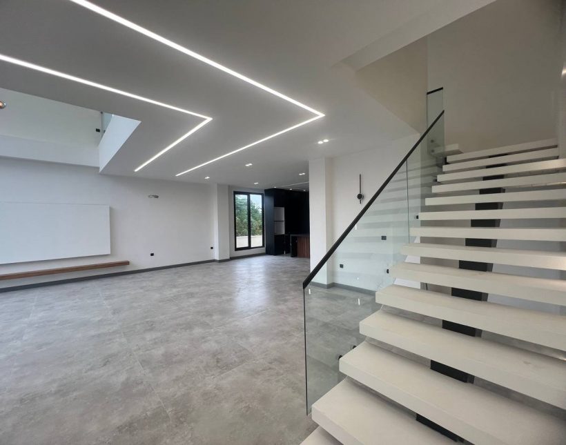 فروش ویلا دوبلکس لوکس با ویوی ابدی دریا و جنگل در چلک نوشهر | 300 متر