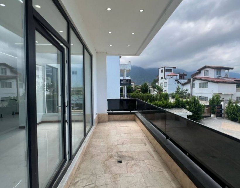 فروش ویلای لوکس دوبلکس با ویوی ابدی دریا و جنگل نخ شمال نوشهر | 250 متر