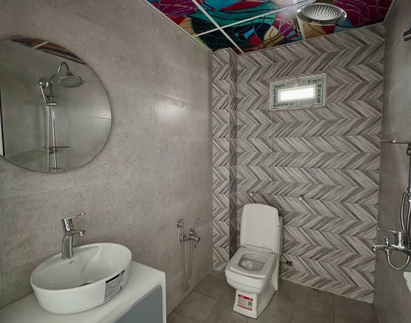 خرید ویلای دوبلکس مدرن با روف‌گاردن و استخر ۴ فصل | 300 متر