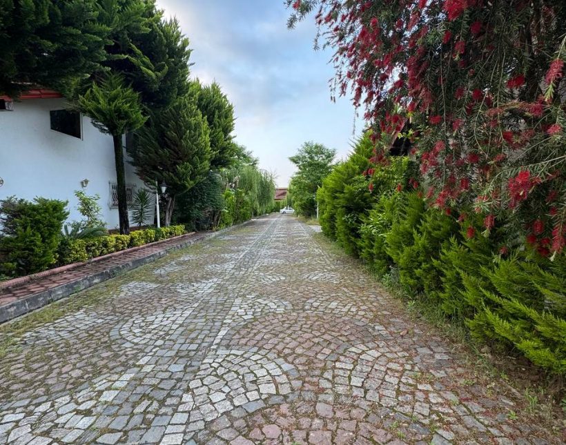 خرید زمین قابل ساخت قواره دار دسترسی عالی گنجیاب نور | 300 متر