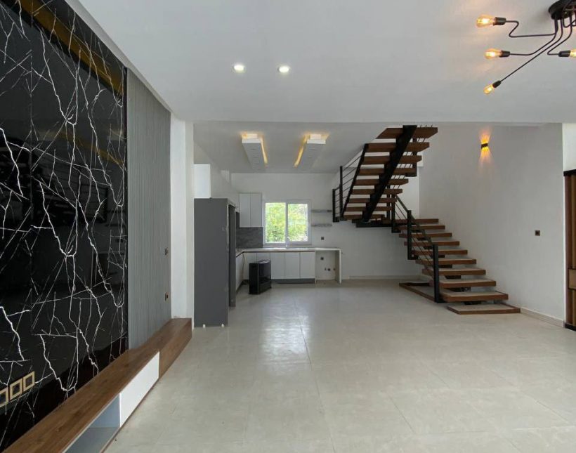 خرید ویلای دوبلکس لوکس با استخر ۴ فصل و روف‌گاردن انارور نوشهر | 350 متر