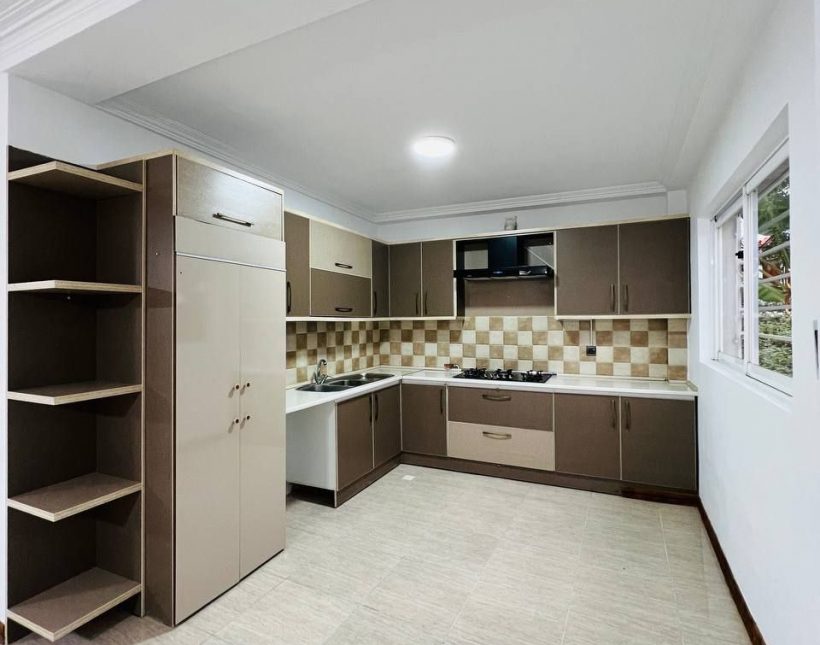 خرید ویلا‌ جاده جنگلی ۲۲۰ متری در دارجار نور | ۲۲۰ متر