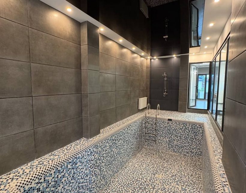 خرید ویلای دوبلکس مدرن با استخر داخلی نخ شمال نوشهر | 250 متر