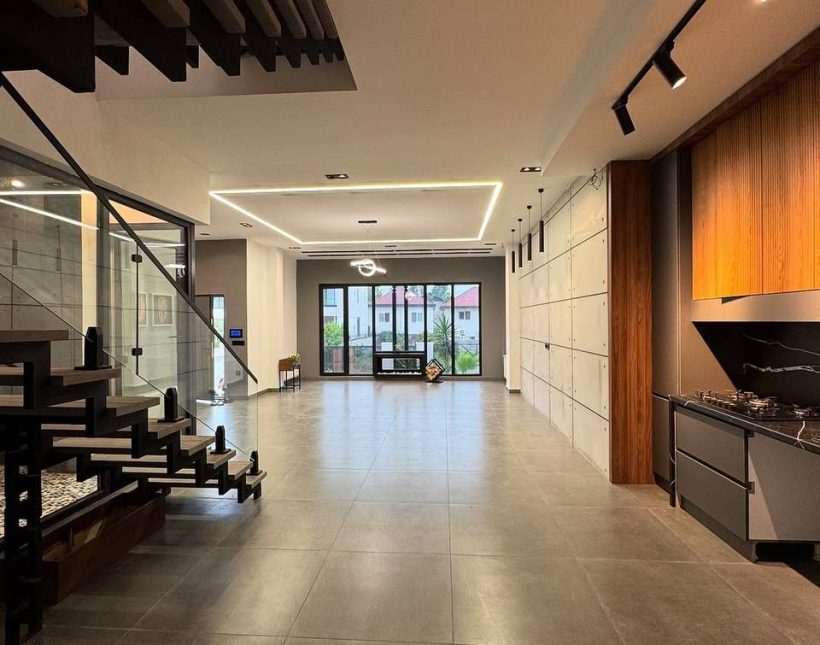 خرید ویلای دوبلکس مدرن با استخر داخلی نخ شمال نوشهر | 250 متر