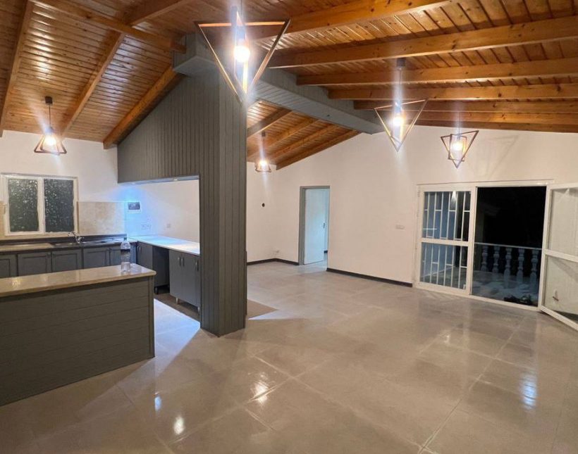 فروش ویلا باغ بازسازی شده با ۳ خواب مستر سیسنگان نوشهر | 650 متر