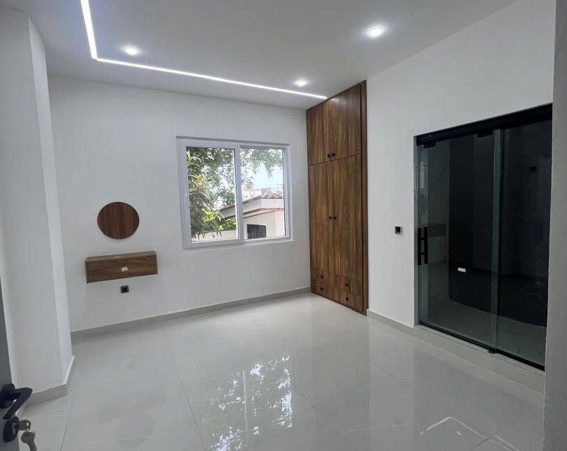 خرید ویلای دوبلکس مدرن با روف‌گاردن و ویوی ابدی انارور نوشهر | 300 متر