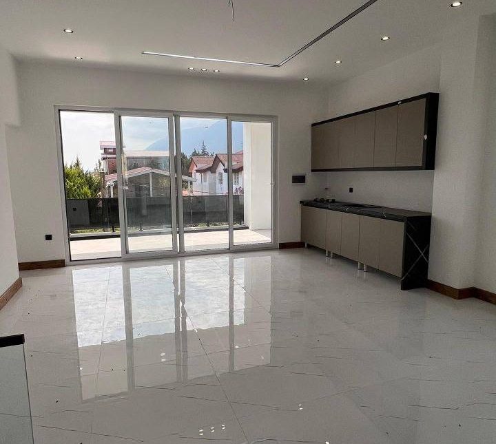 خرید ویلای دوبلکس مدرن با روف‌گاردن و ویوی ابدی چلندر نوشهر | 250 متر