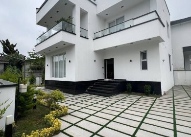 فروش ویلای دوبلکس مدرن فول فرنیش با روف‌گاردن چلندر نوشهر | 350 متر