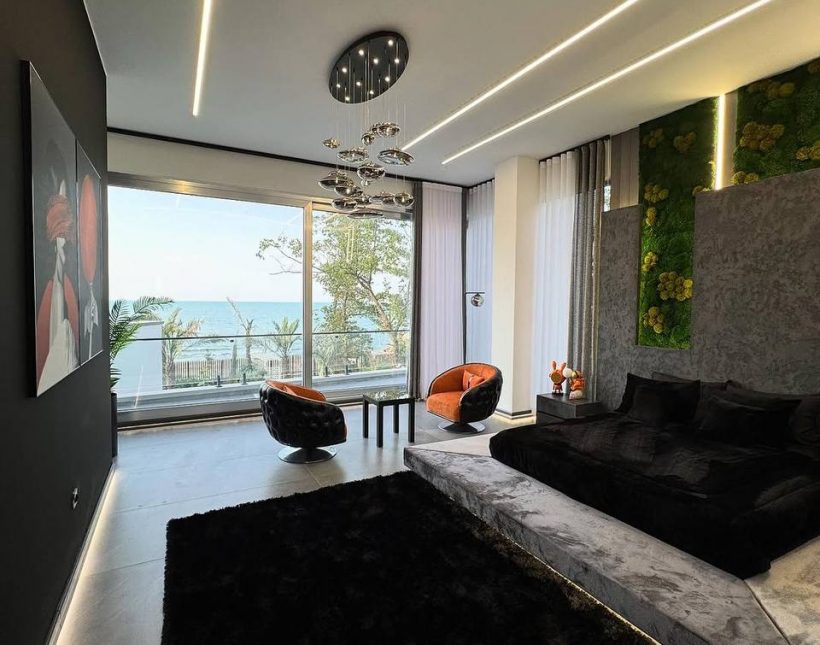 فروش ویلای تریبلکس ساحلی فوق لوکس با ۵ خواب مستر قطعه اول دریا | 1200 متر