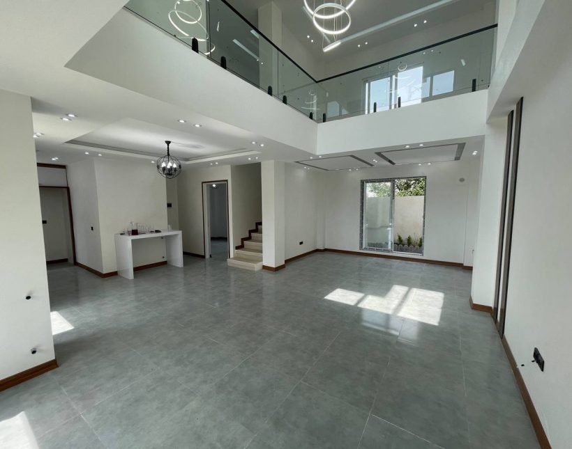 خرید ویلا ۲۰۰ متری مهندسی ساز در نانوا کلا چمستان | ۲۰۰ متر