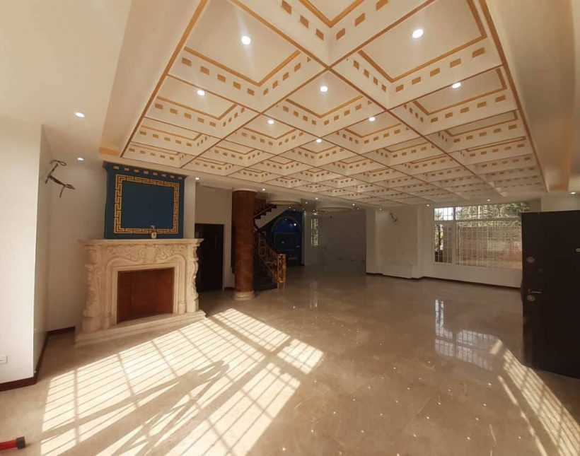 فروش ویلا کاخ ساحلی تریبلکس ۷۰۰ متری در نور | ۷۰۰ متر