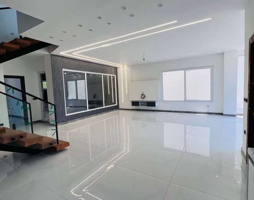 خرید ویلا دوبلکس نوساز منطقه آزاد نوشهر چلندر استخر دار | 300 متر