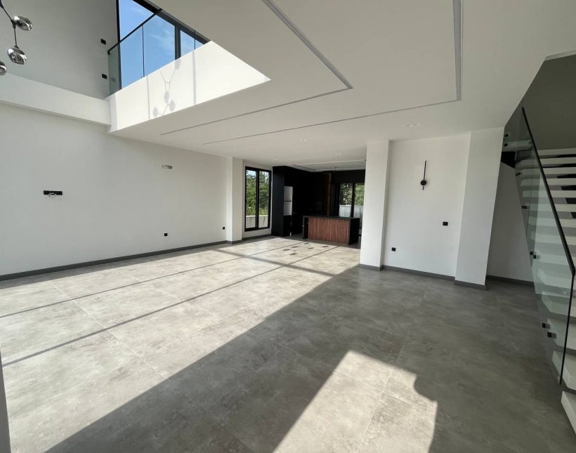 فروش ویلا دوبلکس نوساز منطقه آزاد نوشهر چلک استخردار | 300 متر