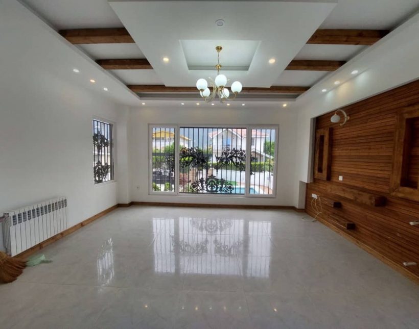 خرید ویلا دوبلکس استخر چهار فصل و سند تک برگ چمستان | ۳۰۰ متر