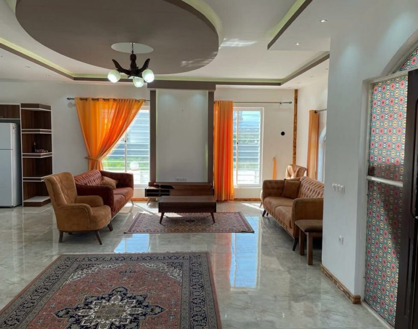 خرید ویلا نیم پیلوت سند دار و مبله چمستان | ۲۴۰ متر