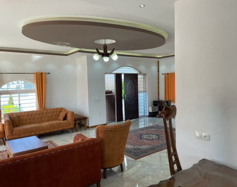 خرید ویلا نیم پیلوت سند دار و مبله چمستان | ۲۴۰ متر