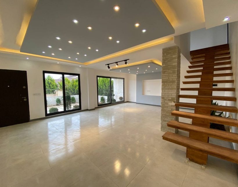 فروش ویلا نیم پیلوت مدرن و سند دار نور | ۲۴۰ متر