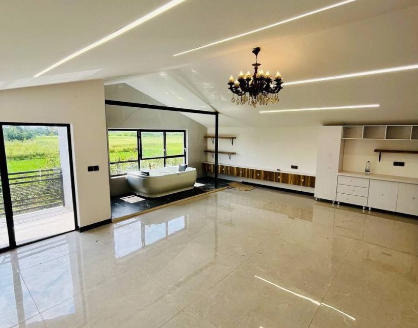 فروش ویلا فلت نما انگلیسی نوساز و جکوزی دار چمستان | ۲۰۰ متر