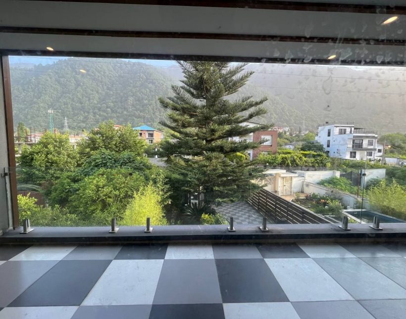 خرید ویلا دوبلک استخر دار منطقه آزاد نوشهر چلک شهرکی | 300 متر