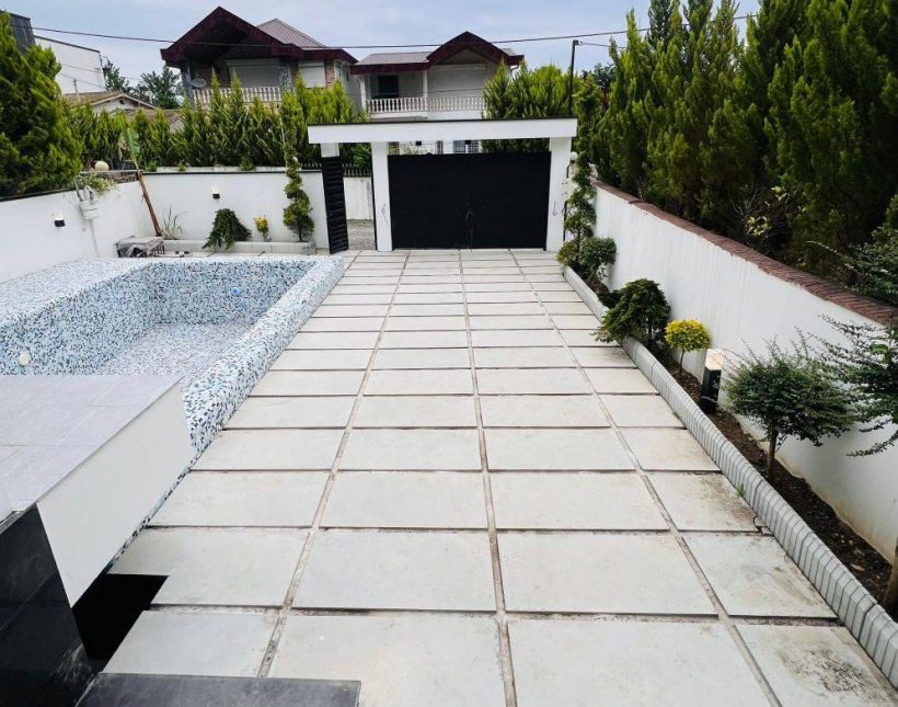 خرید ویلا تریبلکس نوساز چلک نوشهر شهرکی استخردار | 350 متر