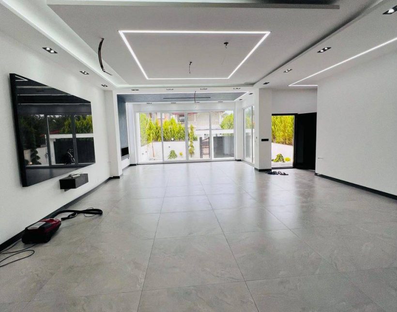 خرید ویلا تریبلکس نوساز چلک نوشهر شهرکی استخردار | 350 متر