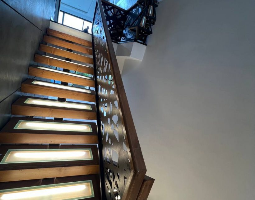 خرید ویلای ۵۲۰ متری سند دار با استخر امیررود نوشهر | ۵۲۰ متر