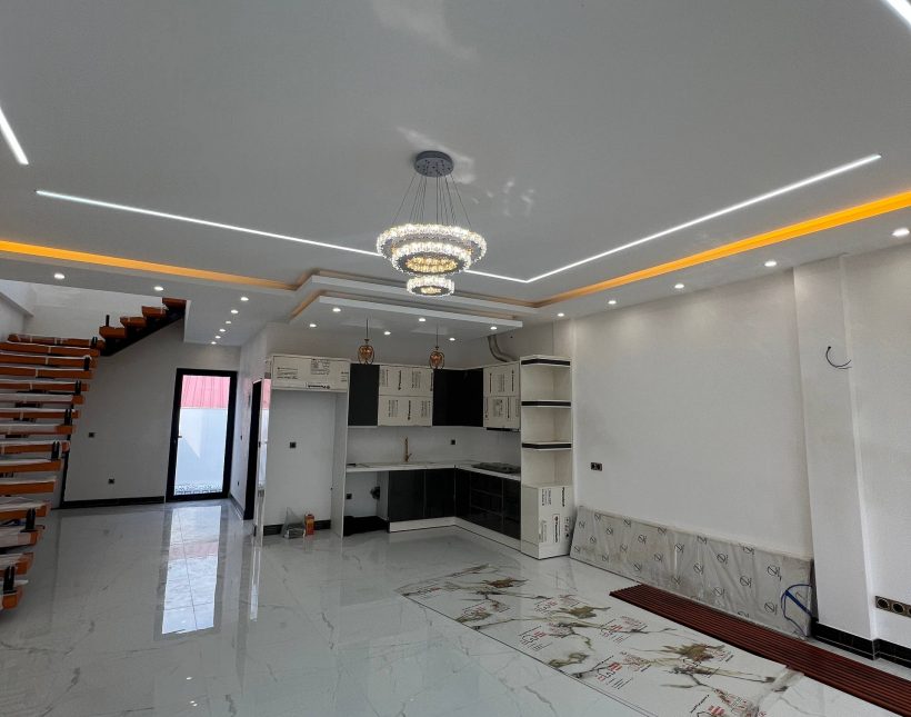 خرید ویلاه لوکس شهرکی ۳۰۰ متر بنا | ۲۱۰ متر