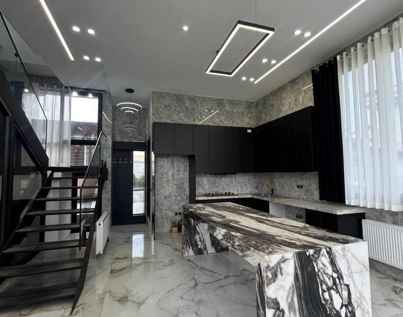 خرید ویلا لاکچری ۶۰۰ متر بنا در نور | ۳۸۰ متر