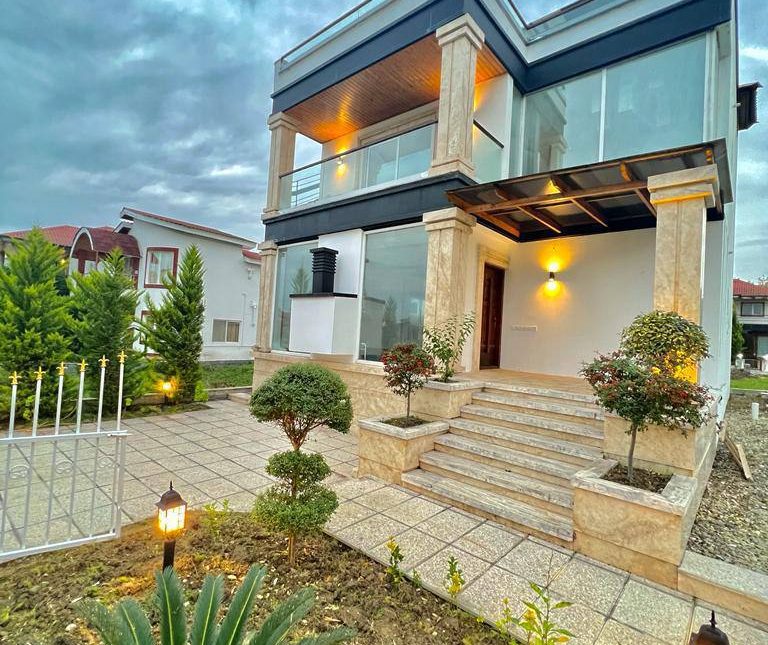 فروش ویلا ۲۷۰ متری مهندسی ساز درجوربند چمستان | ۲۷۰ متر