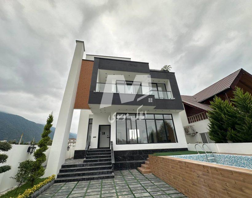 خرید ویلا دوبلکس استخر دار و سند دار رویان | ۳۰۰ متر