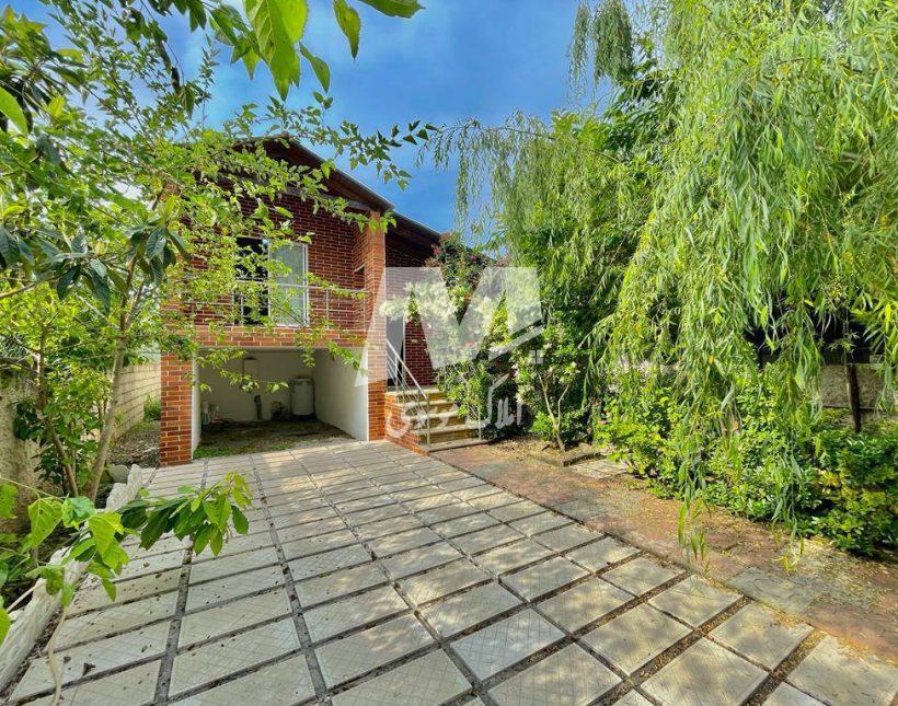 خرید ویلا نیم پیلوت فول فرنیش و مشجر نور | ۲۵۰ متر